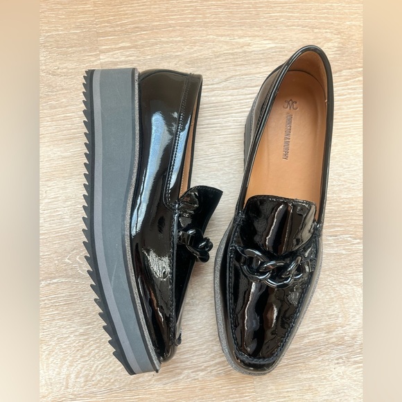 Johnston & Murphy Shoes - Johnston & Murphy Gracelyn Chain Black Loafer size 8